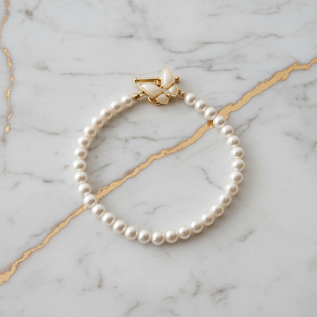 Perlenarmband mit Schmetterling – Leichtigkeit & Charme CrystalScents