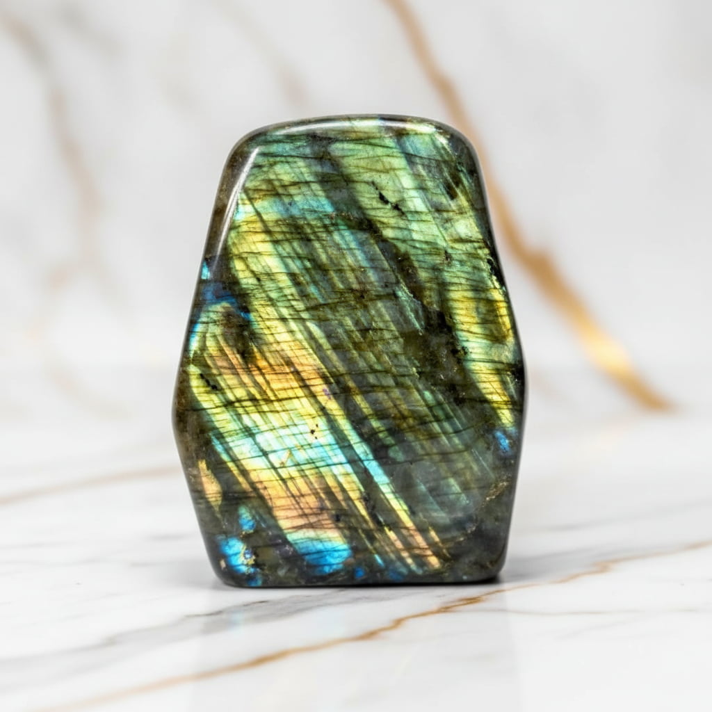 Labradorit Freiform – für positive Raumenergie CrystalScents