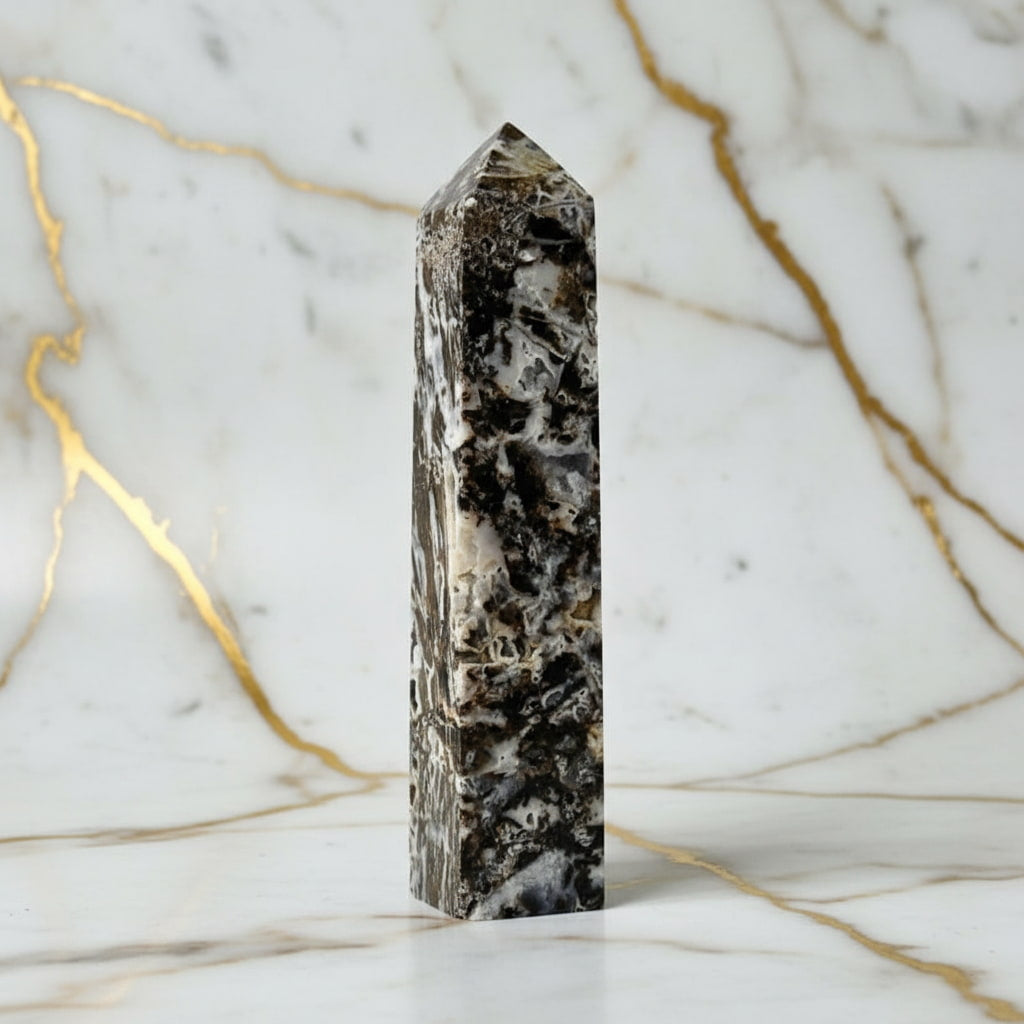 Sphalerit Obelisk – Druzy Kristallhighlight JETZT sichern CrystalScents