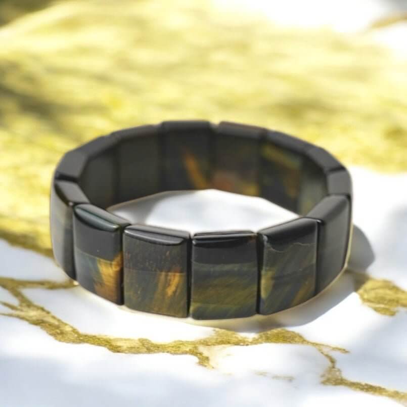 Breites Falkenauge Armband – Kraftvolles Schmuckstück für Orientierung und mentale Stärke