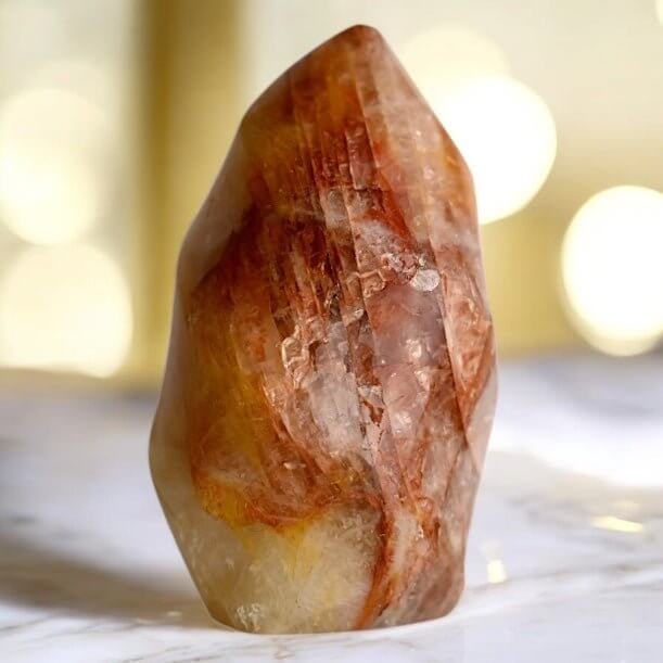Feuerquarz Flamme – Strahlendes Naturjuwel in warmen Rot- und Orangetönen