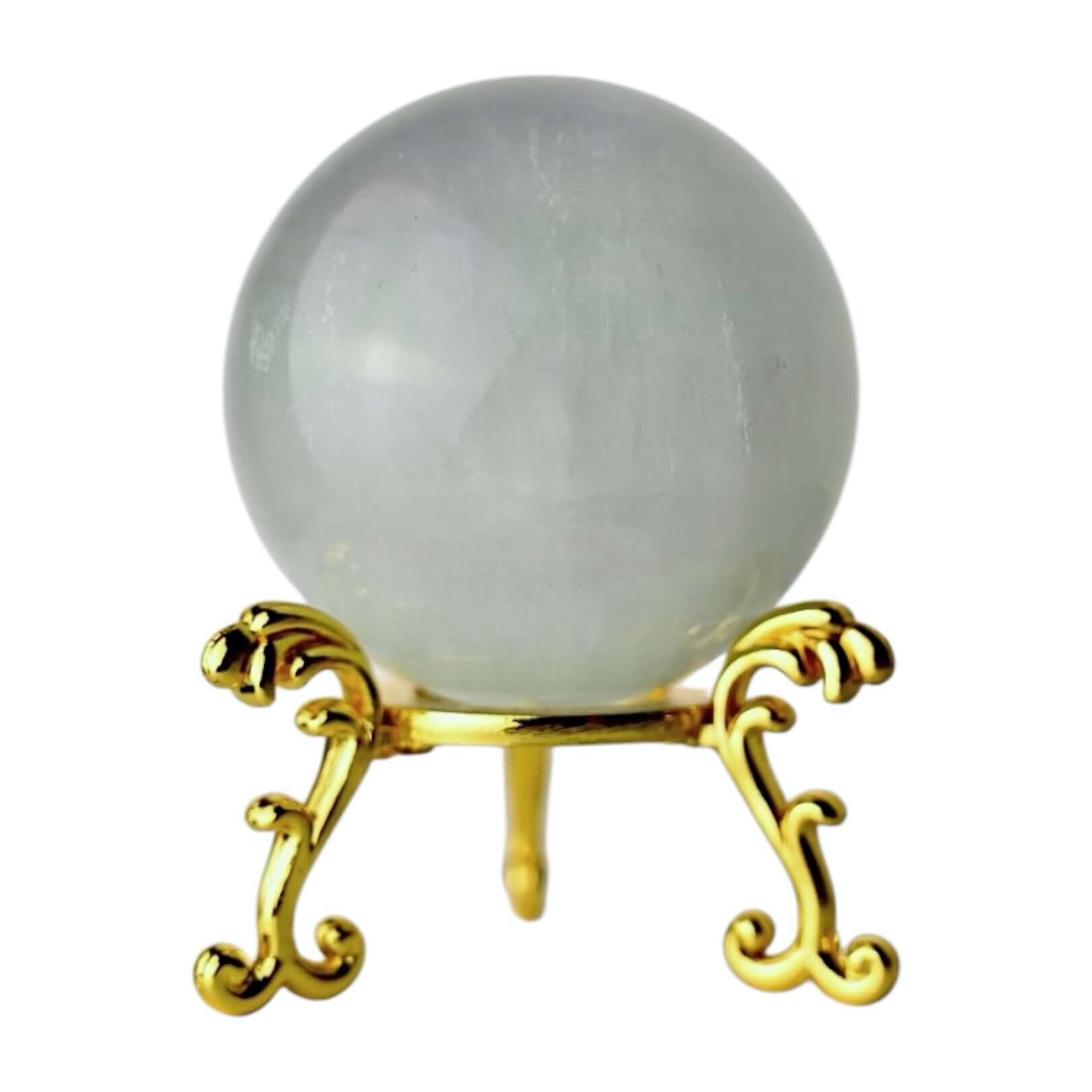 Eisblau schimmernde Fluorit Kugel – kühle Eleganz aus der Natur