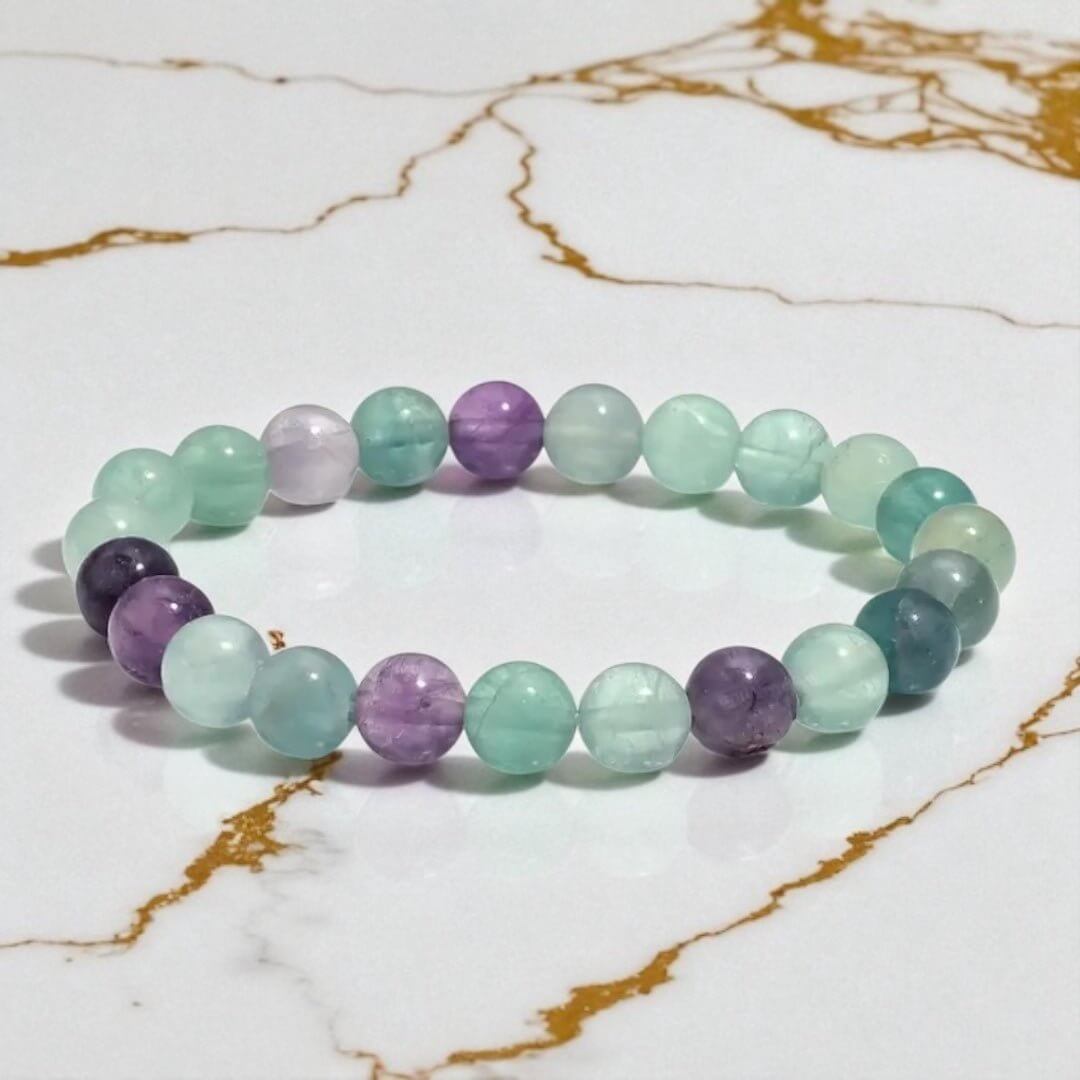 Fluorit Kugelarmband – Harmonie und Klarheit in schimmernden Farben