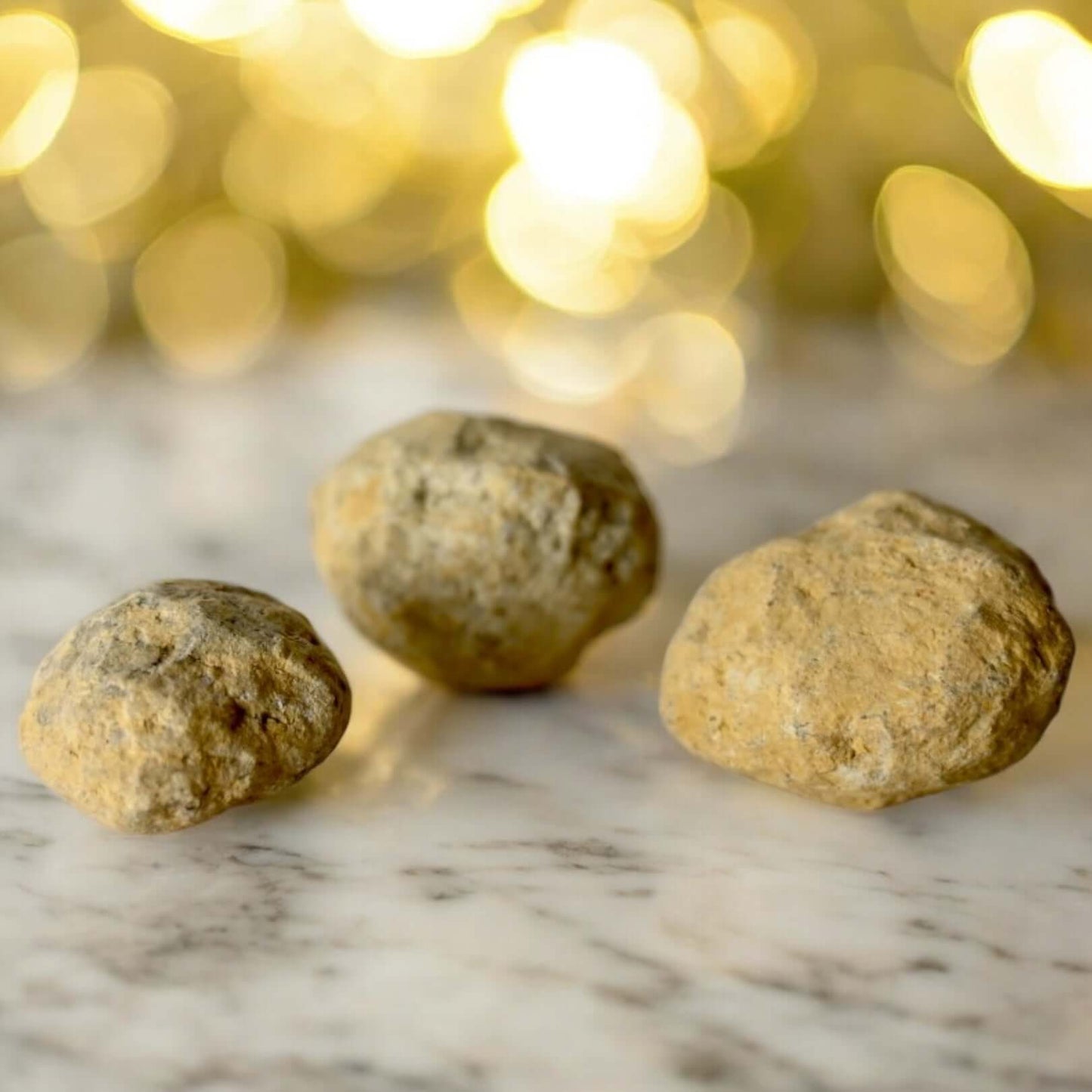 Ungeknackte Geode – Ausdrucksstarkes Naturstück mit verborgener Schönheit