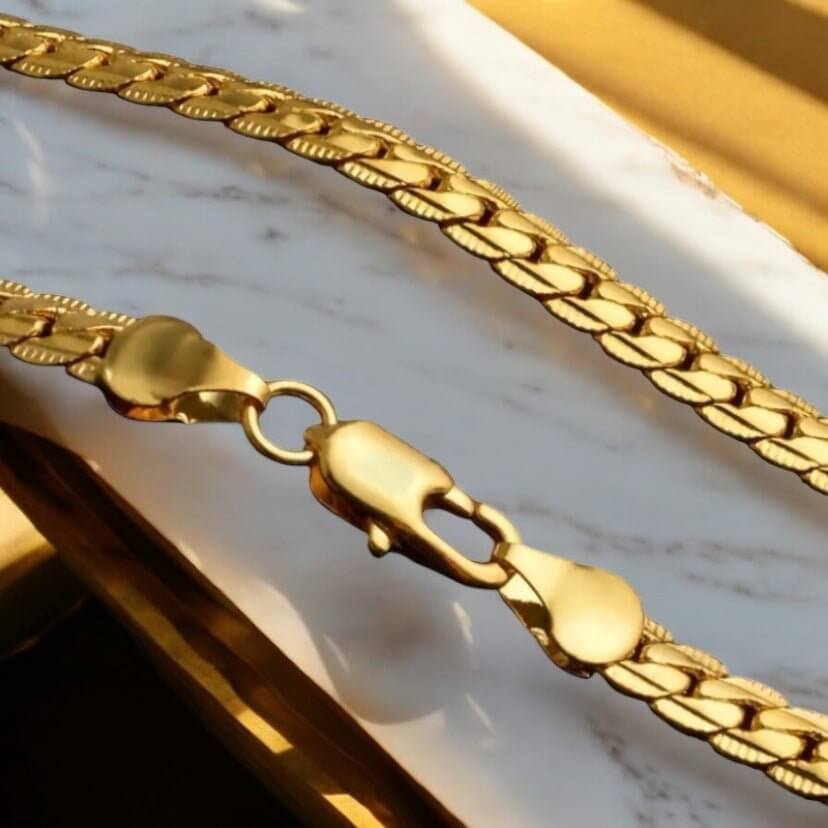 Goldene Halskette - Simpel & Stilvoll