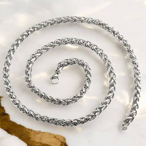 Silberne Halskette – Ausdrucksstark und klassisch