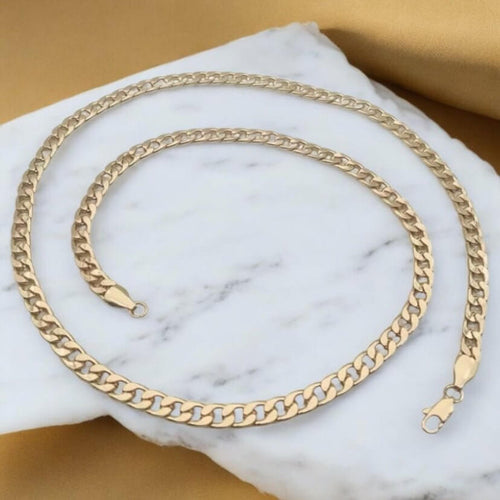 Goldene Glieder-Halskette – Ausdrucksstark und elegant