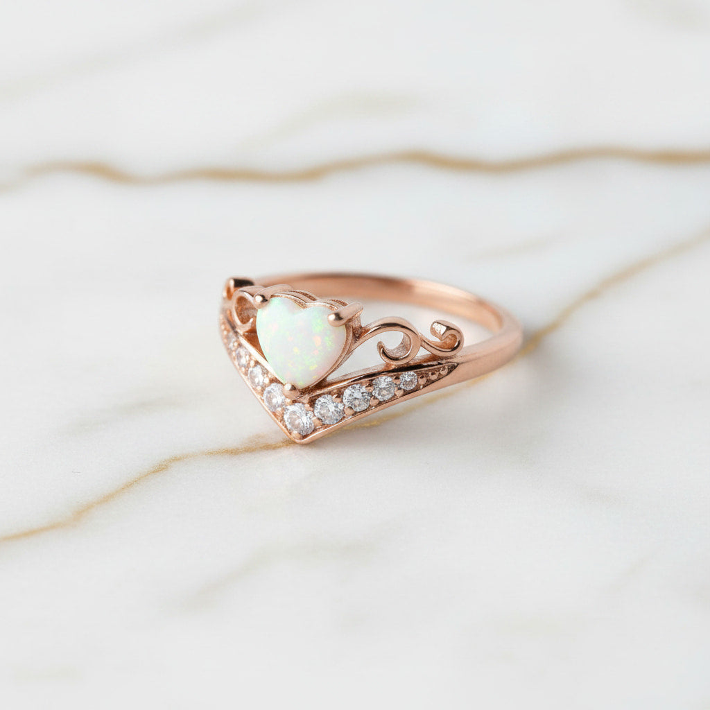 Opal Ring - Diadem mit Herzform CrystalScents