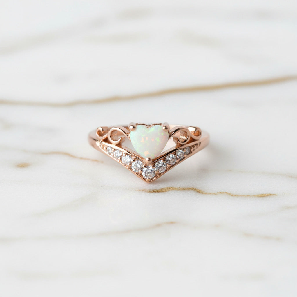 Opal Ring - Diadem mit Herzform CrystalScents