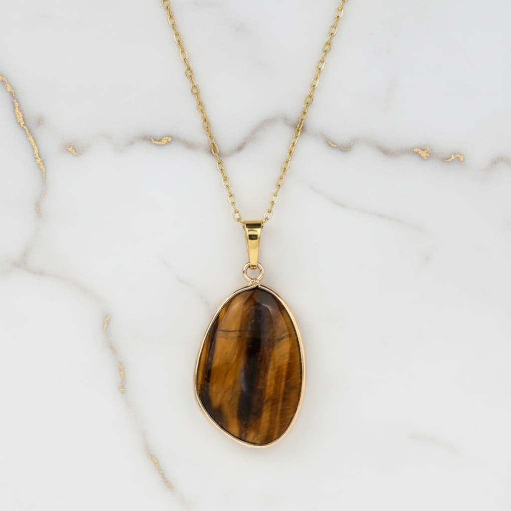 Tigerauge - Anhänger an goldener Halskette