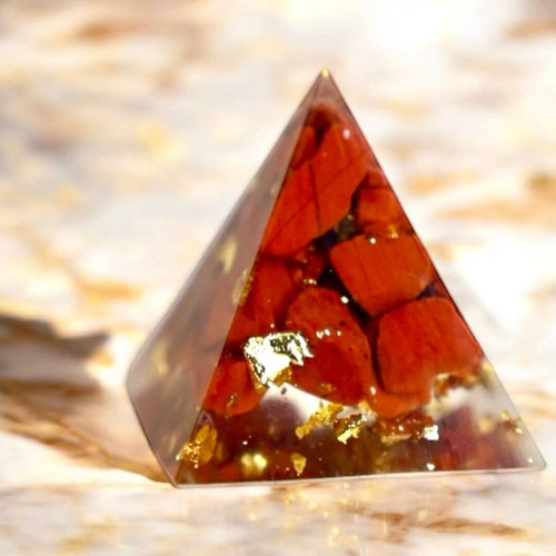 Jaspis Pyramide – Roter Akzent fürs Zuhause