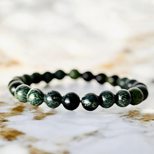 Kugelarmband aus Kambaba – Charmantes Naturjuwel für Entspannung und Ausgeglichenheit