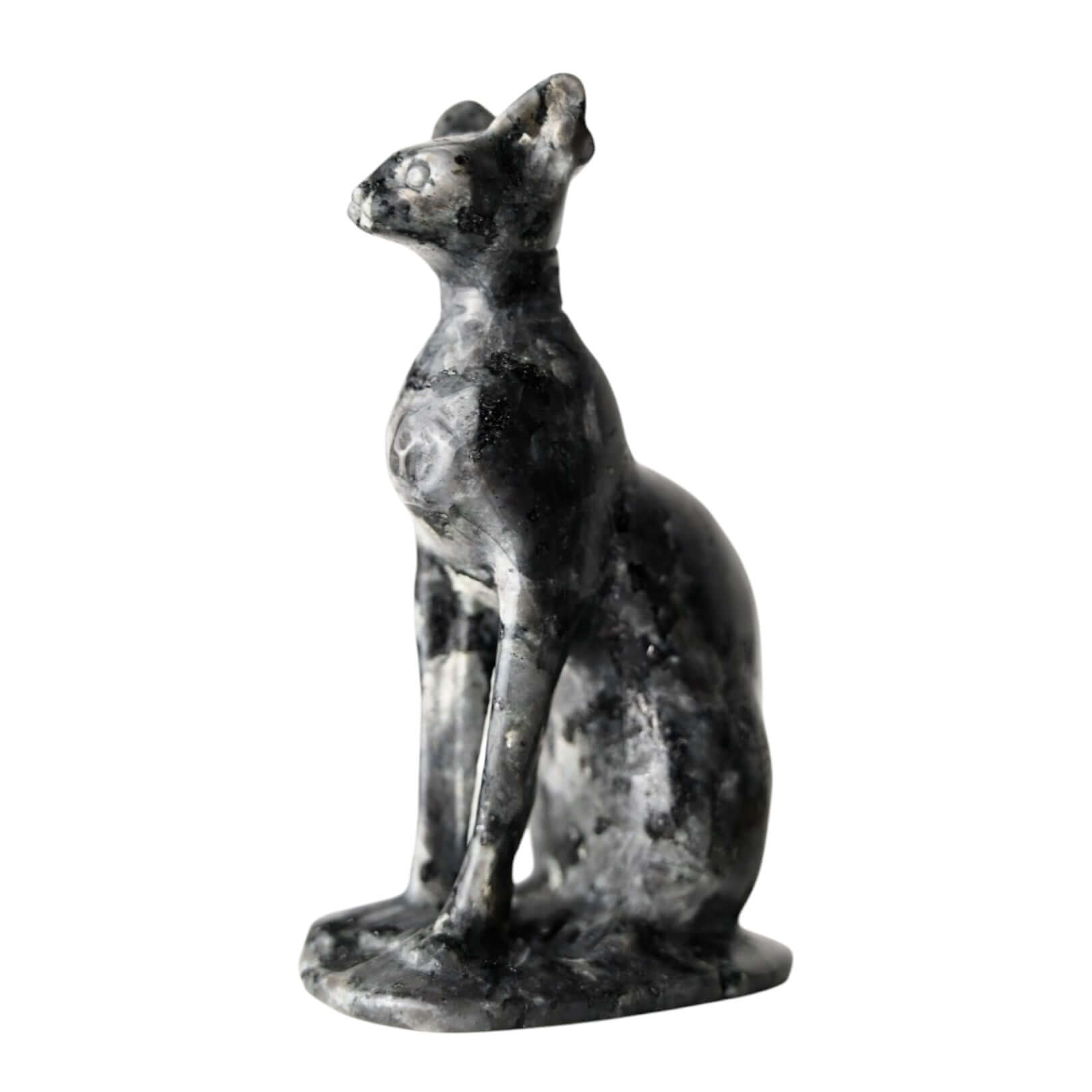 Labradorit Katzenfigur – Anmutig schimmernd und geheimnisvoll