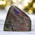 Labradorit Sunset Freiform – Mystisches Farbenspektakel