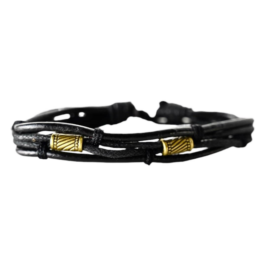 Verstellbares schwarzes Lederarmband mit verbundenen Strängen und Goldelementen