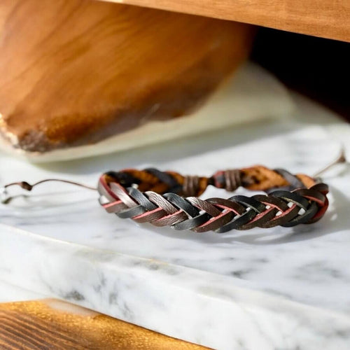 Verstellbares geflochtenes Lederarmband, dunkelbraun