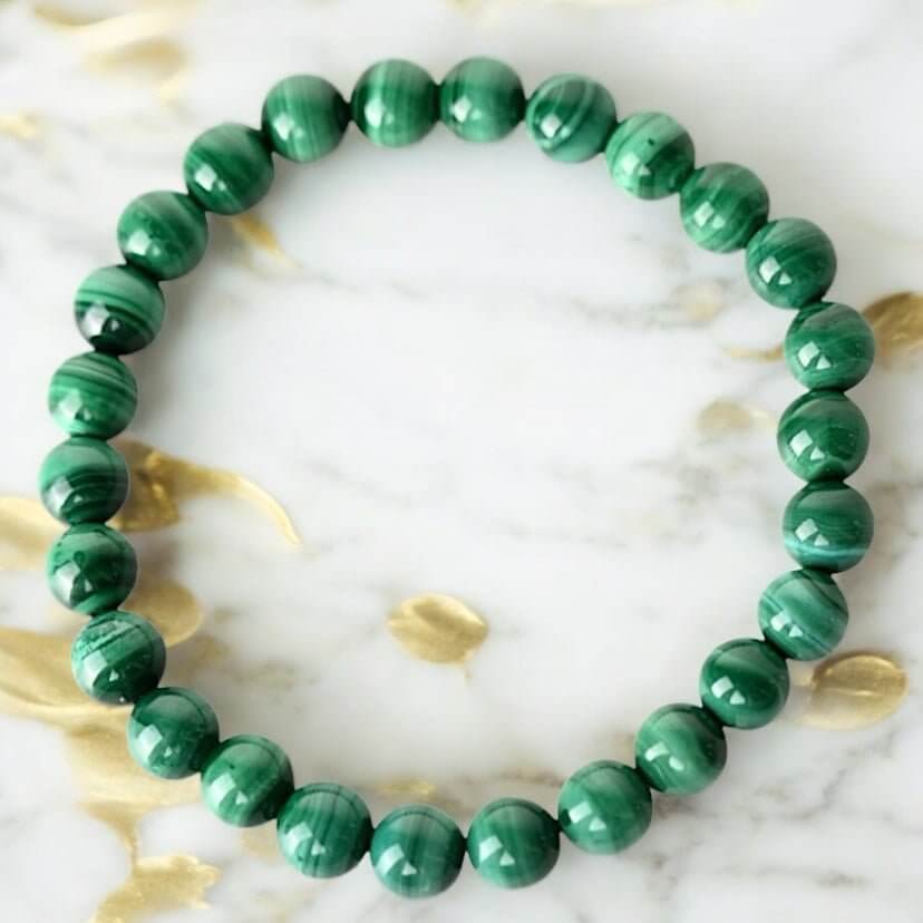 Malachit Kugelarmband – Elegantes Accessoire mit tiefgrünem Schimmer