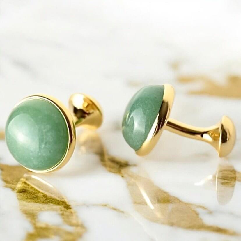 Goldene Manschettenknöpfe mit Aventurin – Elegantes Accessoire für Stil und Ausgeglichenheit