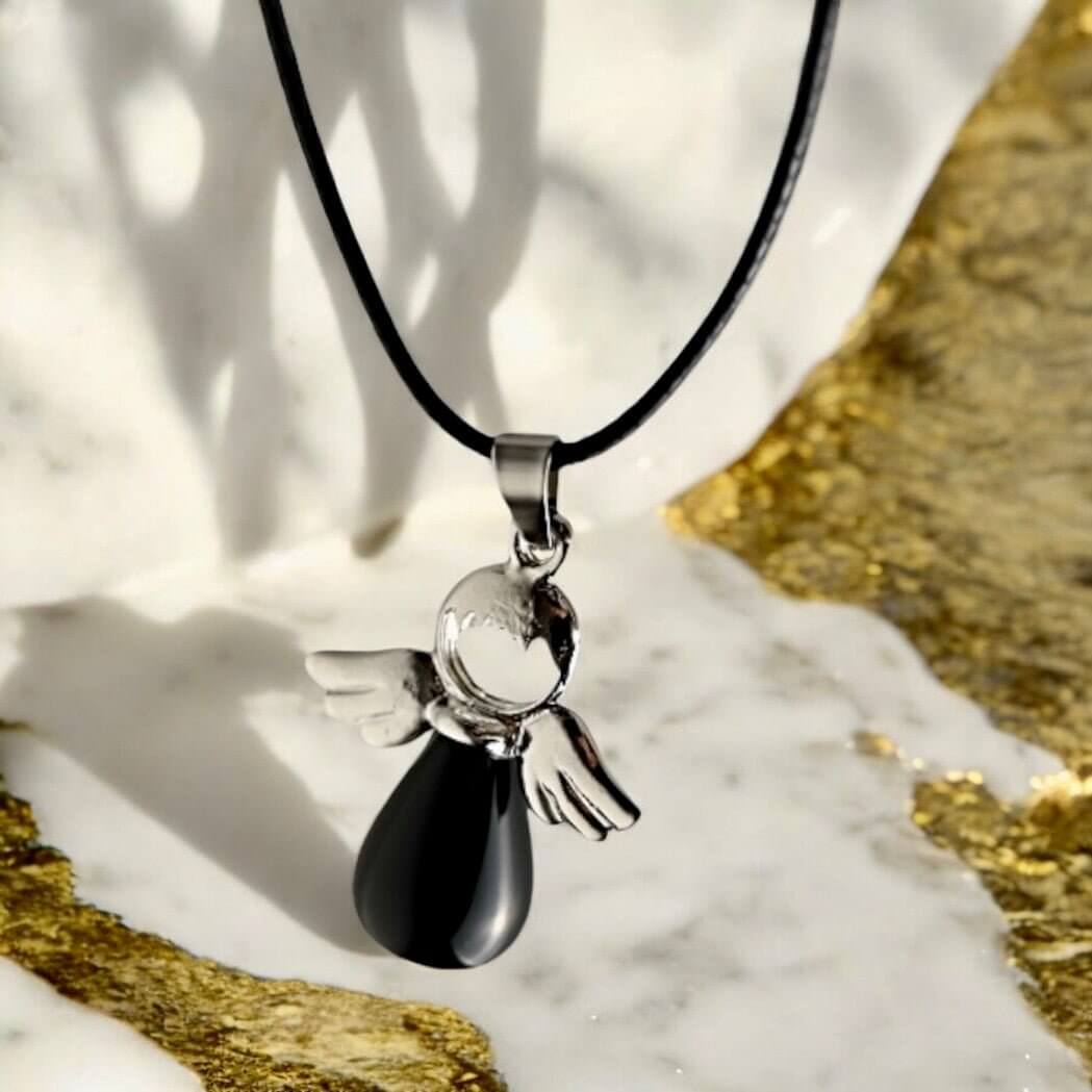 Schwarze Halskette mit Obsidian Engel