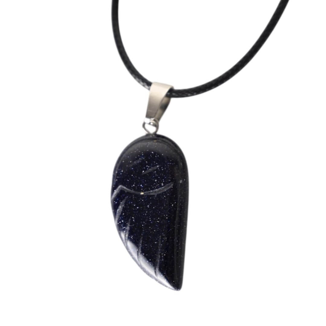 Schwarze Halskette mit Obsidian Flügel