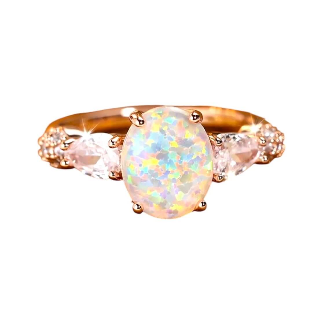 Roségoldener funkelnder Ring mit ovalem Opal