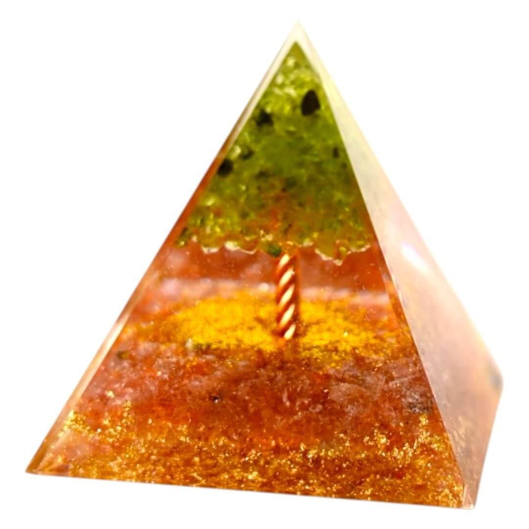 Wunderschöne Orgonit Pyramide mit Baum