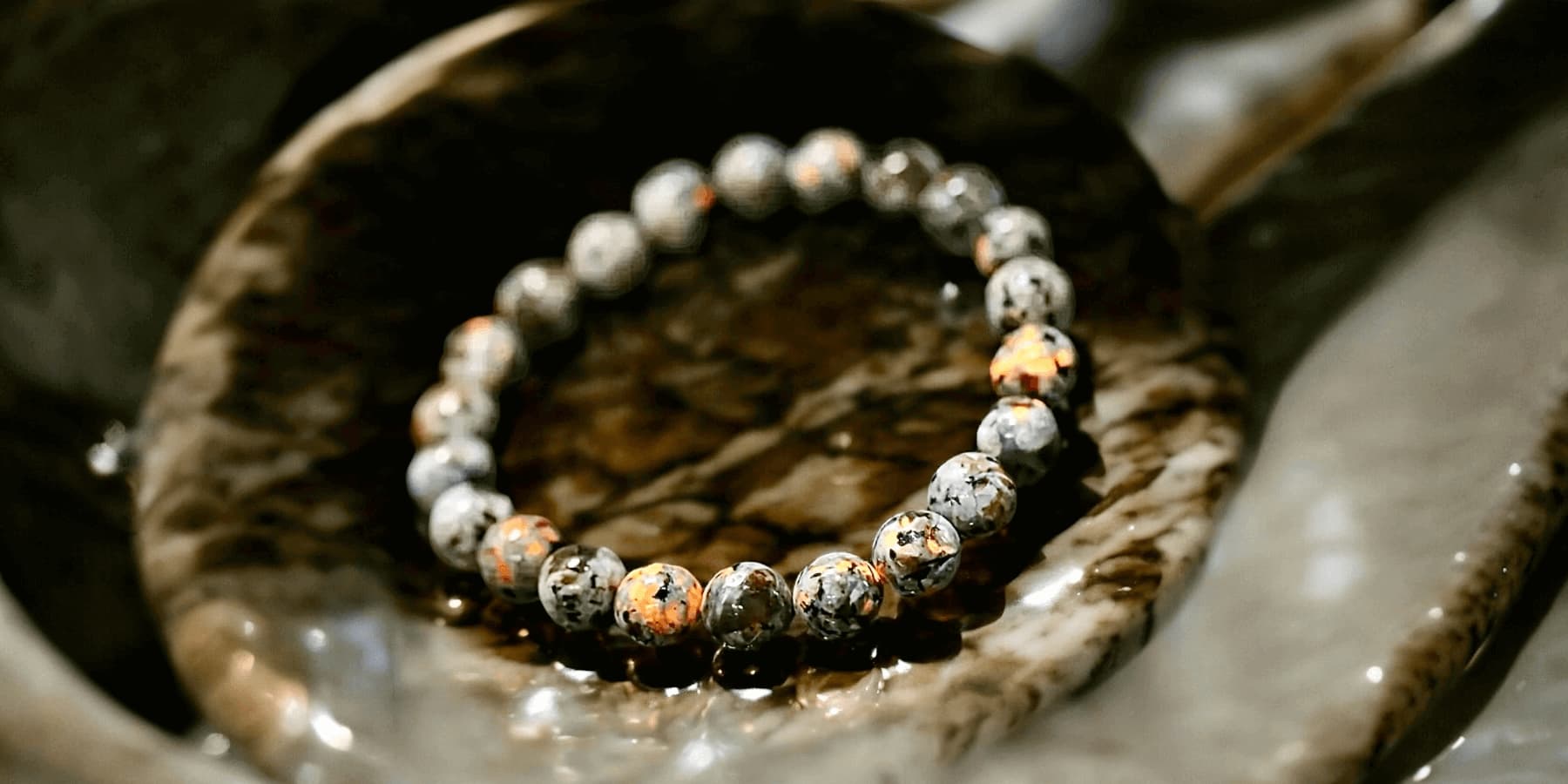 Flammenstein Kugelarmband
