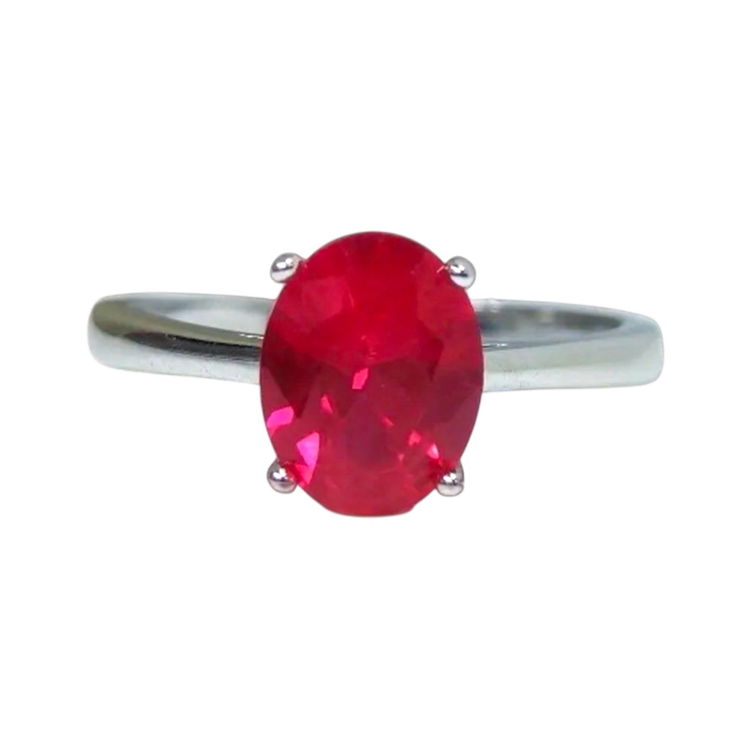 Rubin Ring in Silber – Zeitlose Leuchtkraft in kräftigem Rot