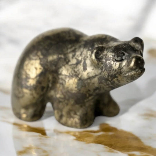 Pyrit-Bär – Kraftvolles Naturjuwel mit metallischem Glanz