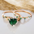 Zarter 2-teiliger Ring mit grünem Herz – dekoratives Stacking-Accessoire für Alltag und Anlass