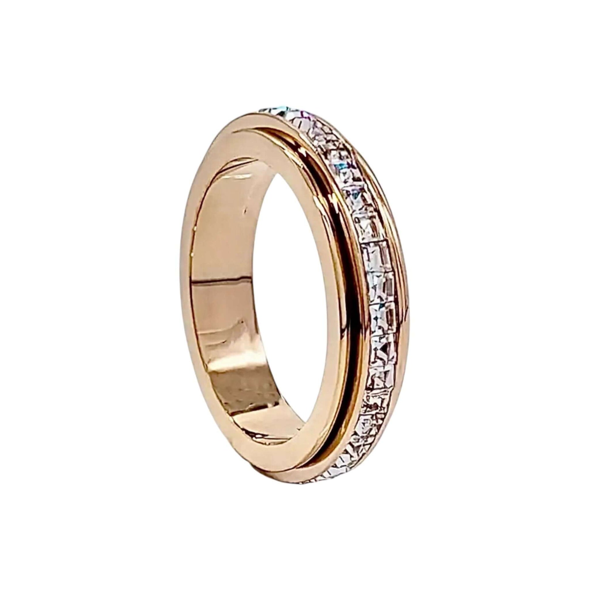 Roségoldener Band-Ring mit drehbarem Design – stilvolles Highlight für funkelnde Eleganz