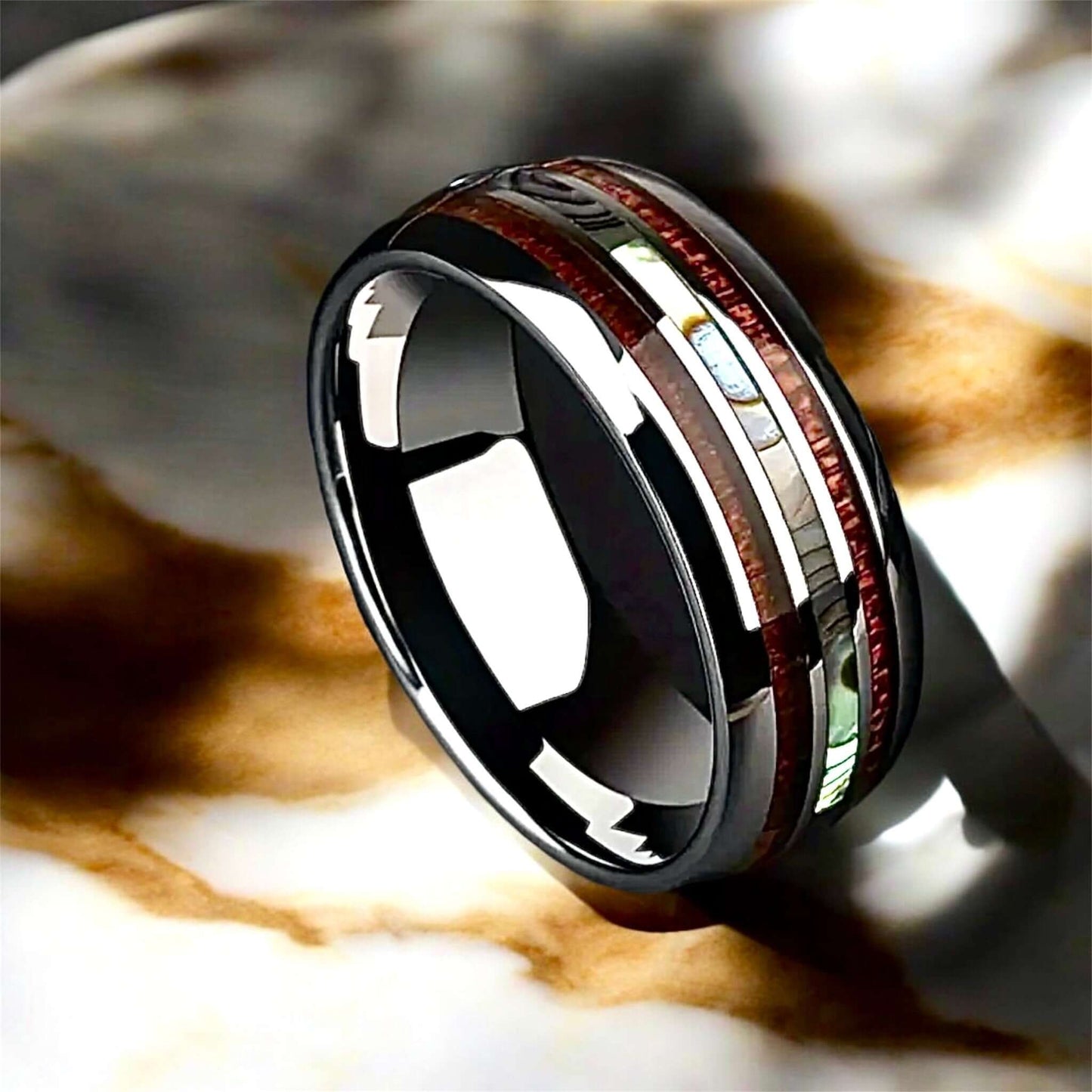 Silberner Ring mit dunkler Holzmaserung – elegantes Schmuckstück für natürliche Akzente