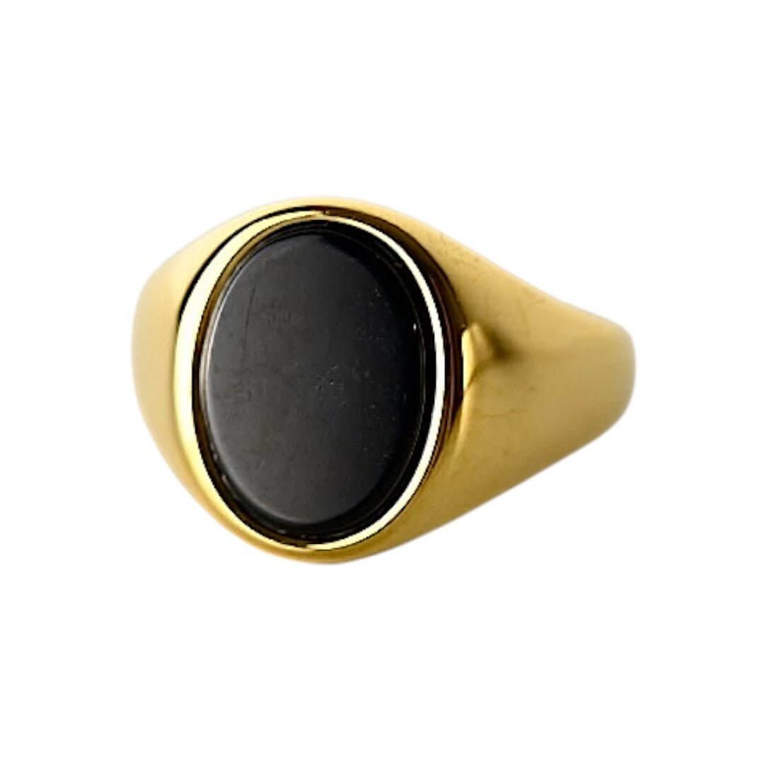 Goldener Ring mit ovalem schwarzen Onyx - Zeitlos & Elegant
