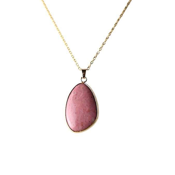 Goldene Kette mit Rodonit-Anhänger