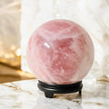 Rosenquarz Kugel – Liebe & Herzensenergie