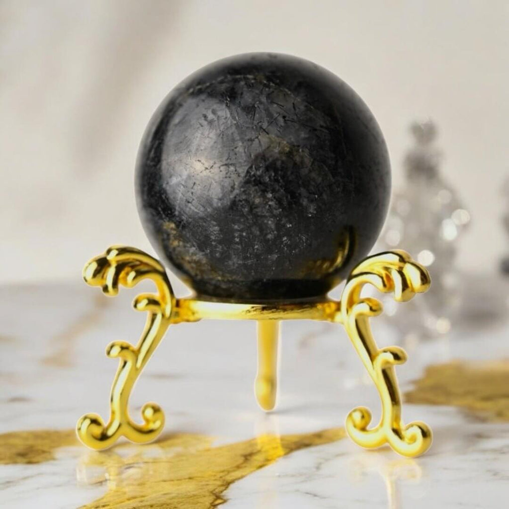 Schwarze Rutilquarz Kugel – faszinierendes Naturstück für Klarheit und Fokus