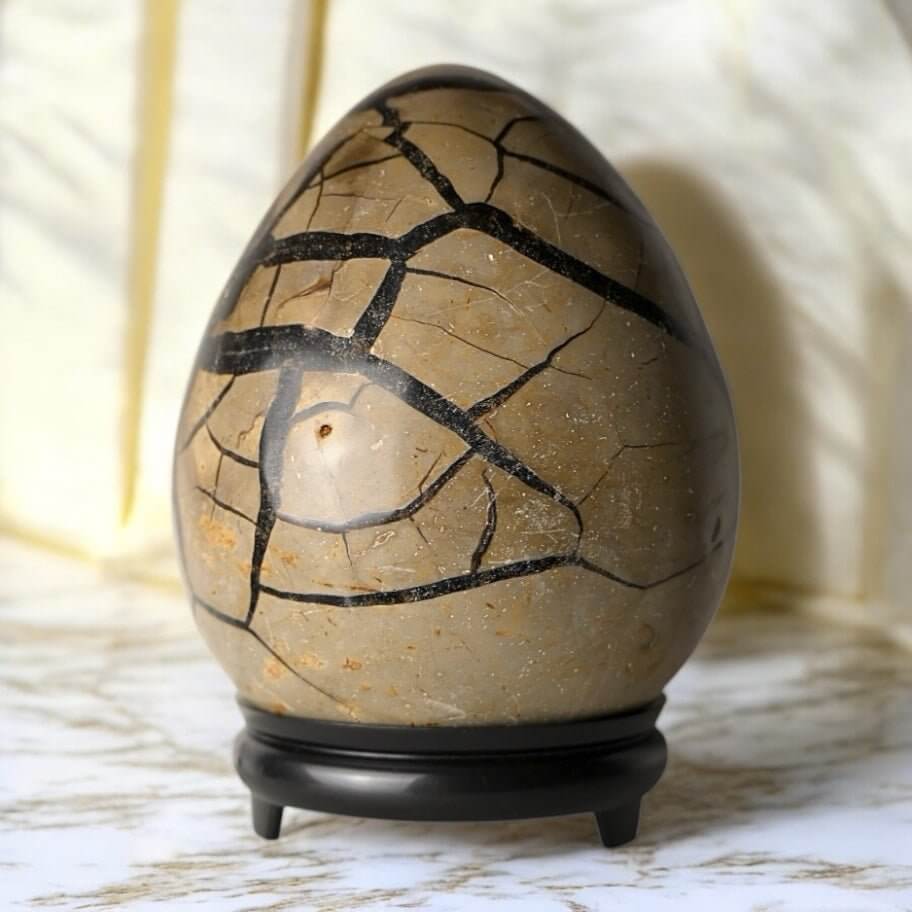 Riesiges Septarian Ei – Majestätisches Naturjuwel mit eindrucksvollen Drusen