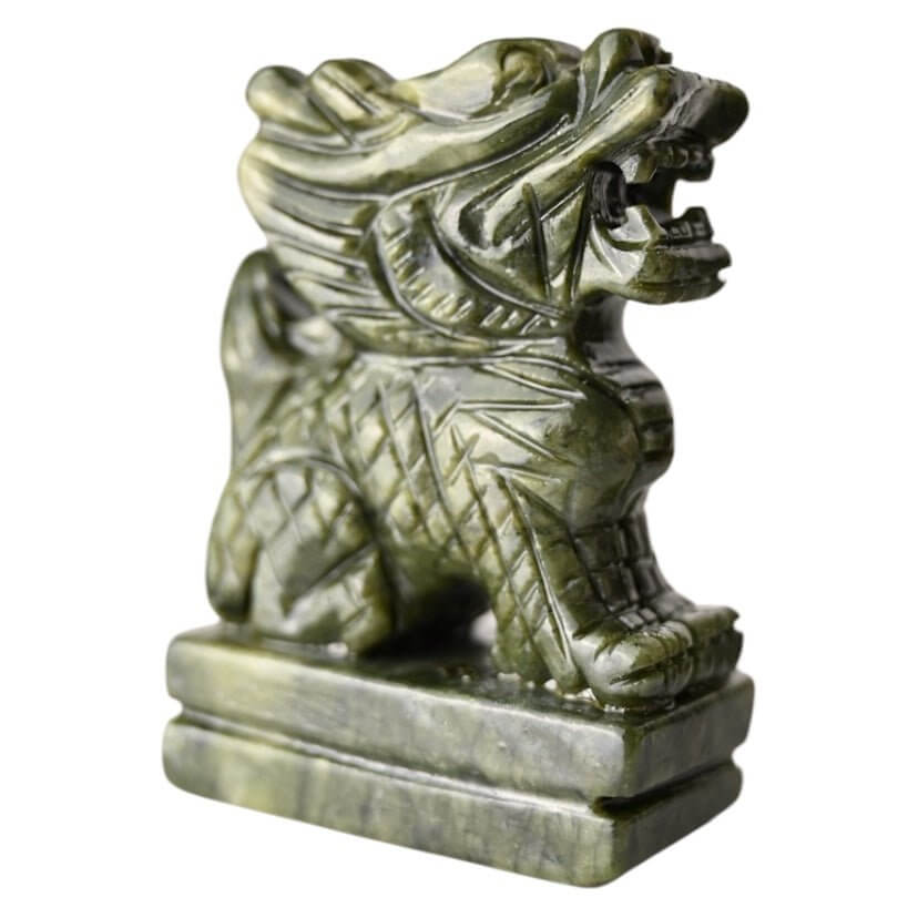 Grüne Drachen aus Serpentin – Faszinierende Naturjuwele für Gelassenheit und besondere Akzente