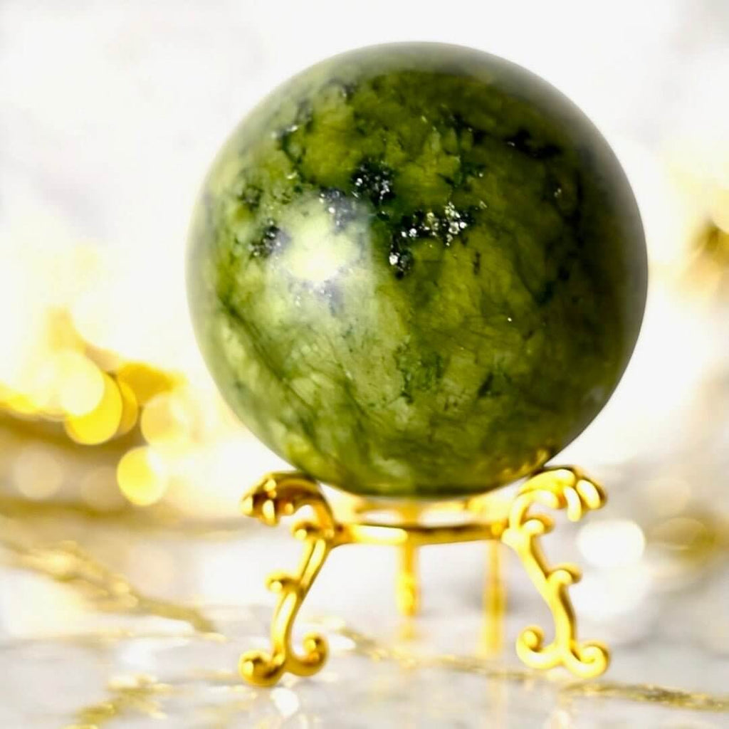 Serpentin Kugel – beruhigende Energie in runder Form