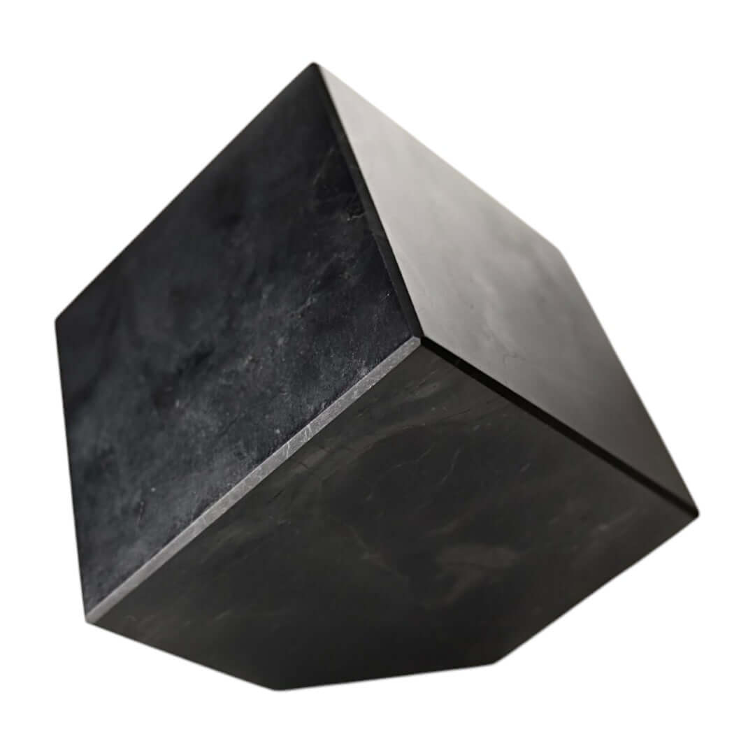 Shungit Würfel – Massives Kristallstück für dekorative Highlights und Sammler