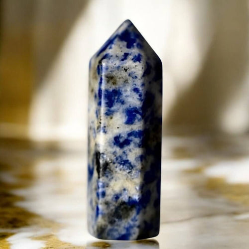 Mini Sodalit Obelisk - Tiefblaues Wunderwerk