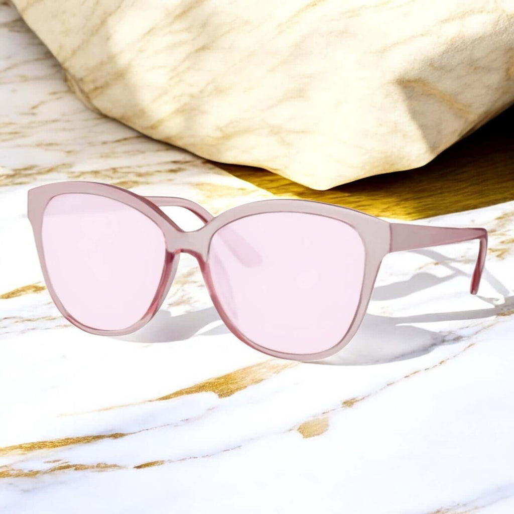 Auffällige durchsichtige Cateye Sonnenbrille in pink