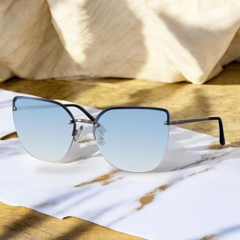 Auffällige Cateye Sonnenbrille in blau