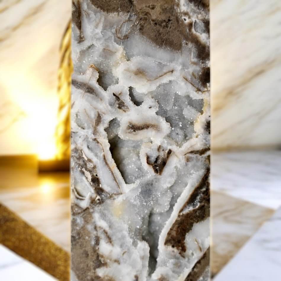 Großer druzy Sphalerit Obelisk – funkelnde Kraft für Klarheit, Schutz und energetische Balance