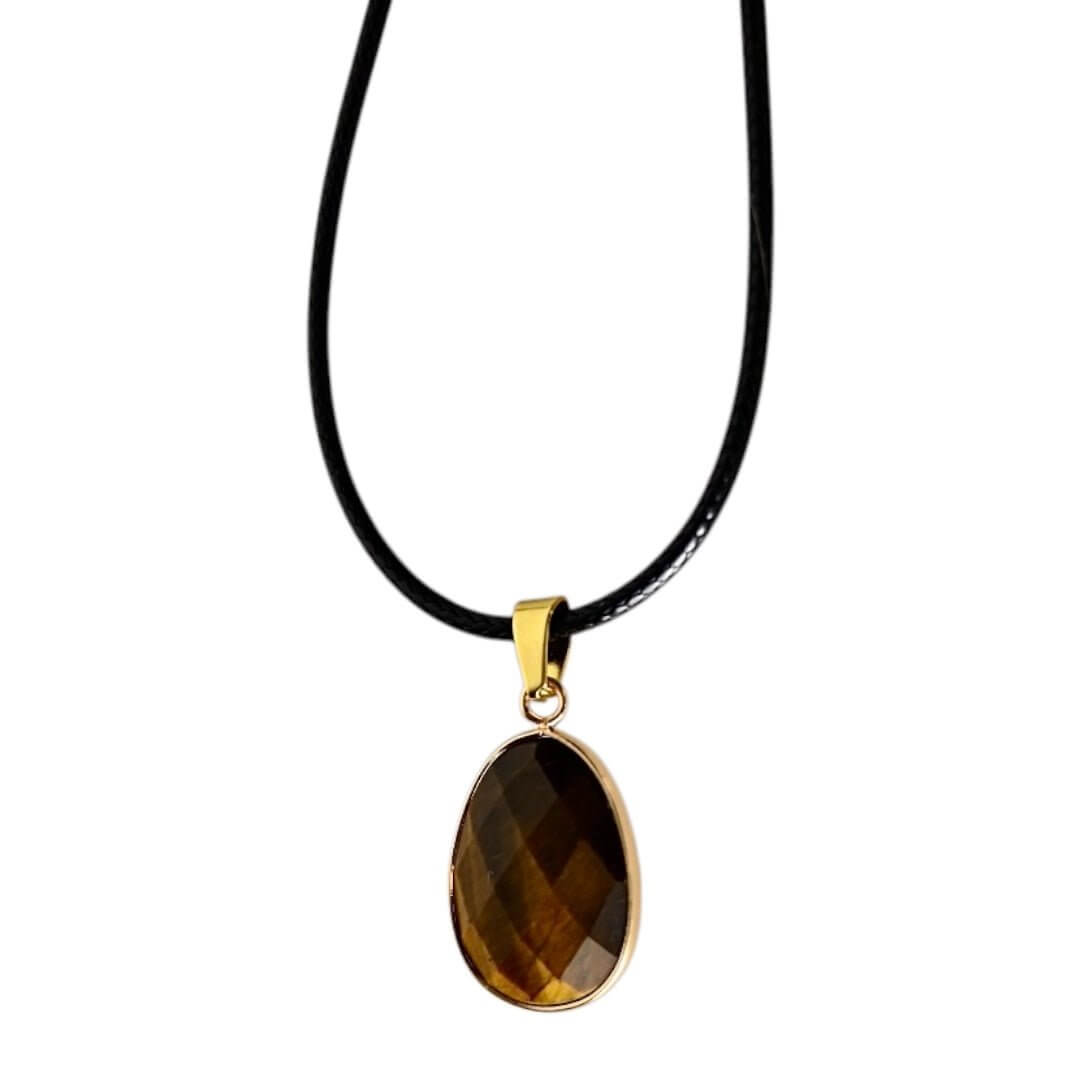 Halskette mit facettiertem Tigerauge-Anhänger