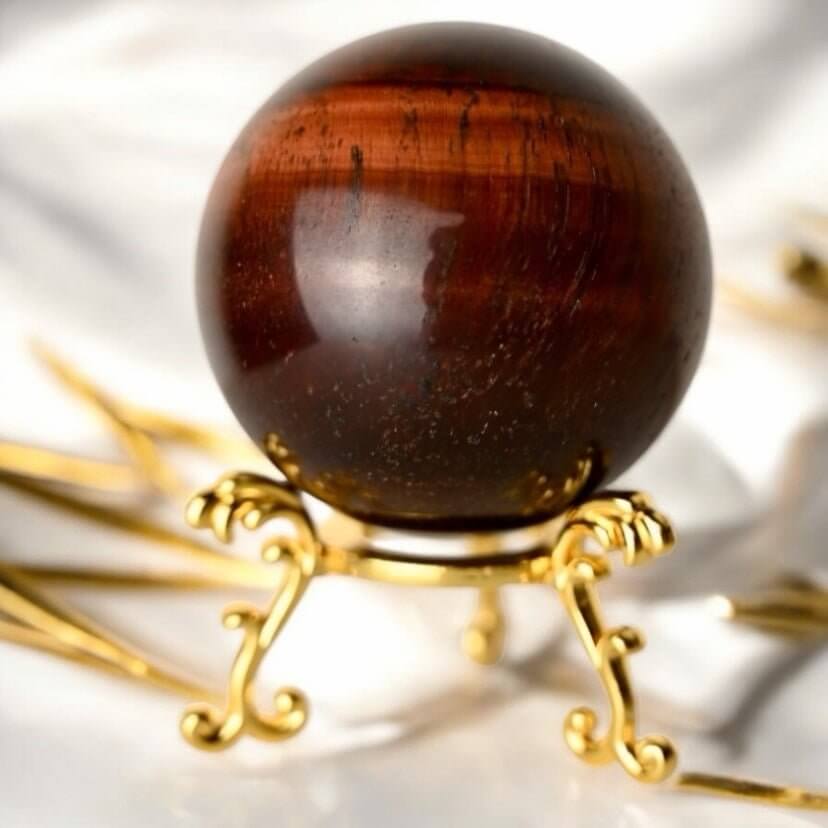 Rote Tigerauge Kugel – edle rote Schattierungen für Inspiration