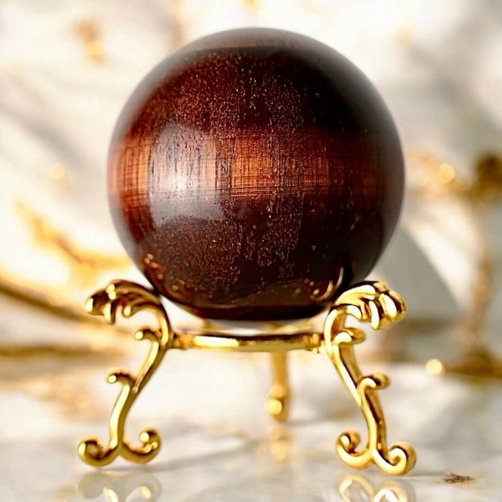 Rote Tigerauge Kugel – intensives Rot für Klarheit und Durchsetzungskraft