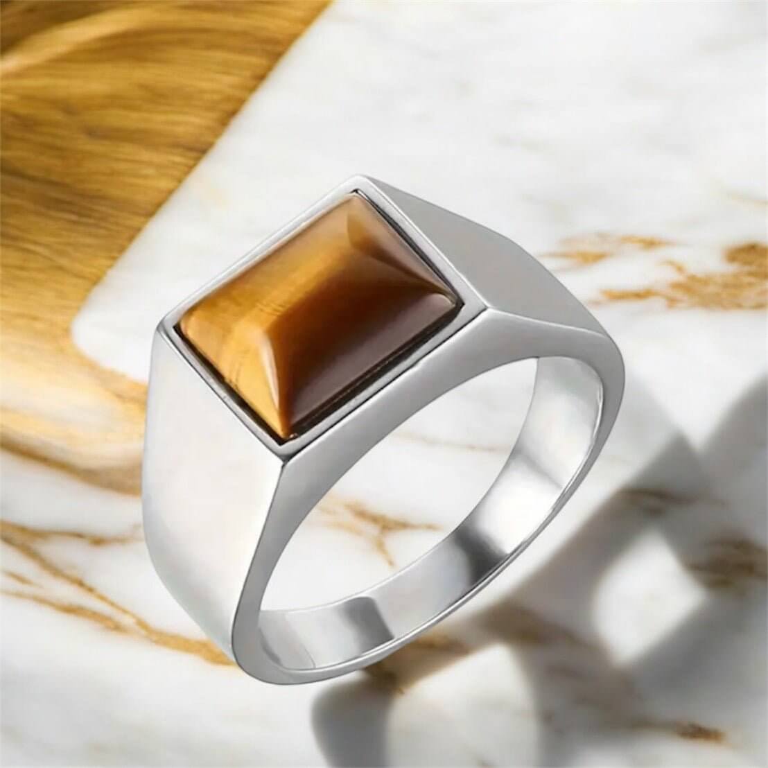 Eleganter Ring in Silber mit rechteckigem Tigerauge – Schimmerndes Highlight für kraftvolle Präsenz