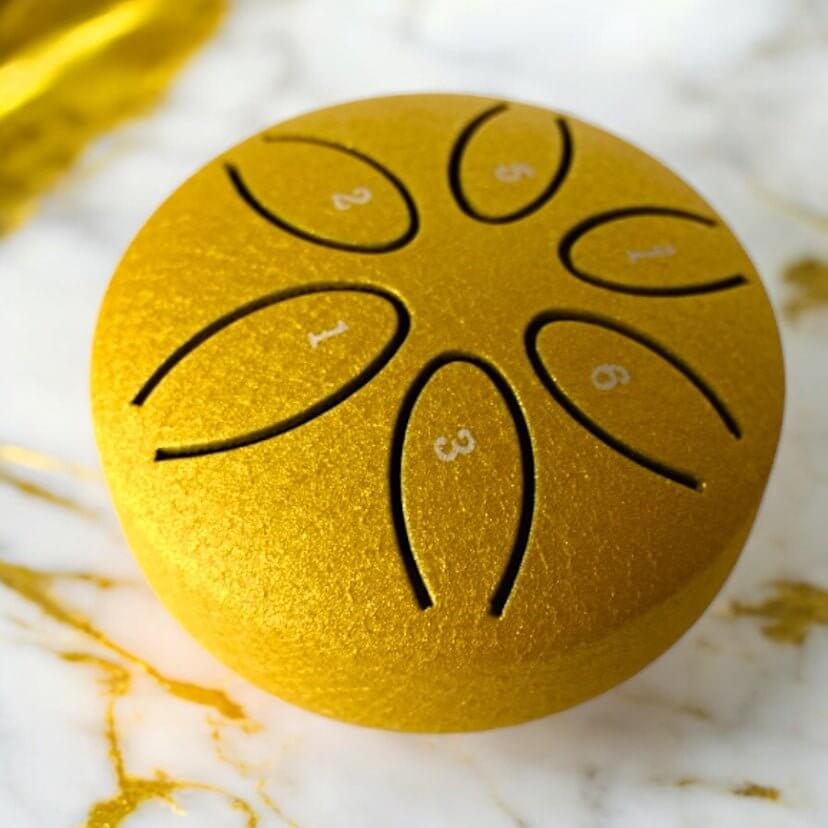 Kleine Zungentrommel in Gold – beruhigende Töne für Körper und Geist