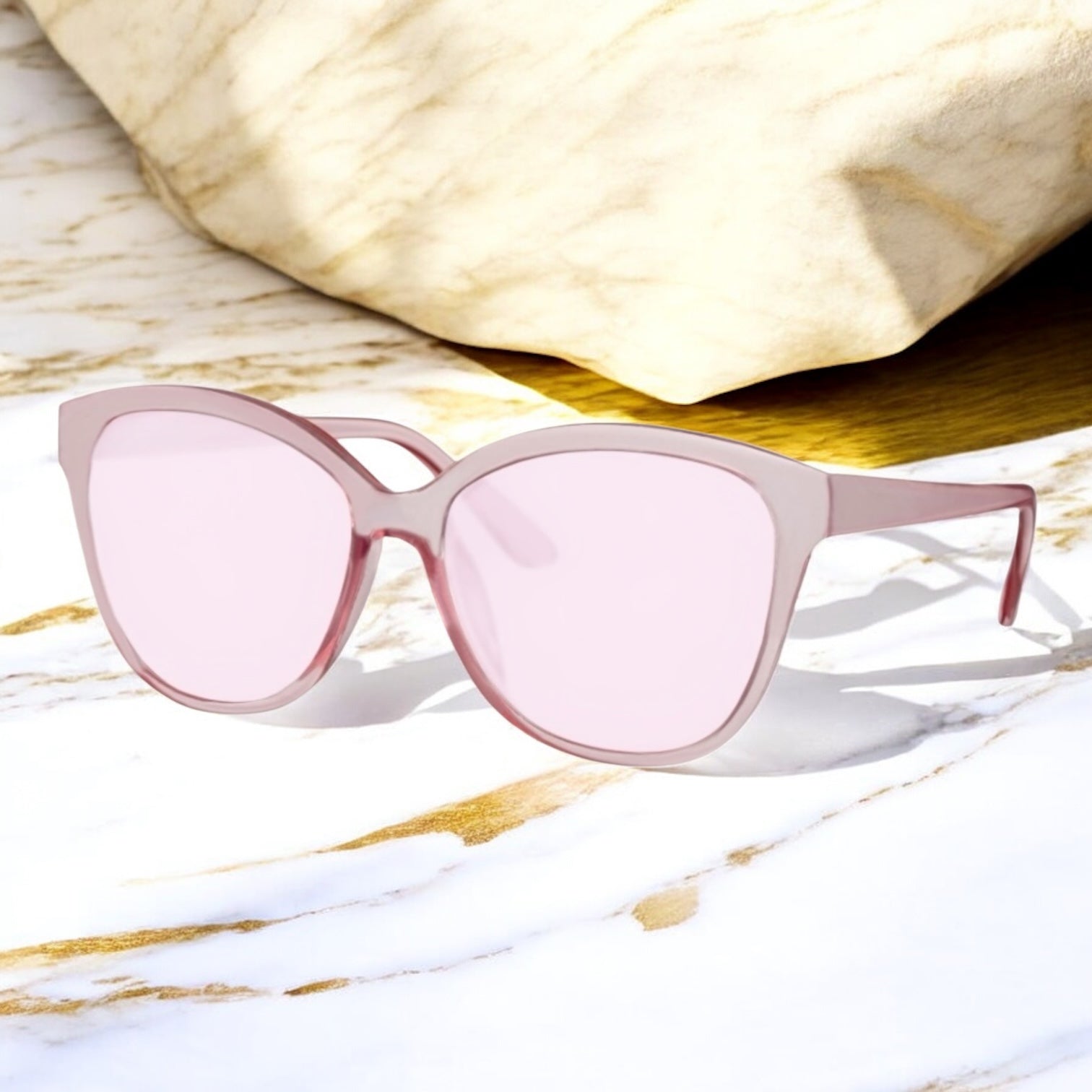 Auffällige durchsichtige Cateye Sonnenbrille in pink - CrystalScents